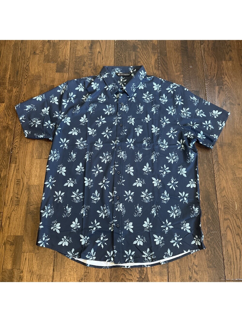 Travis Mathew Seamate Button Up Shirt Men’s XL Blue Floral Hawaiian Stretch New!